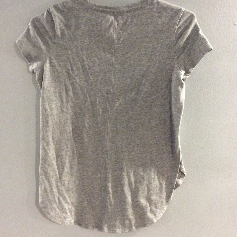 t-shirt - Picture 3 of 3